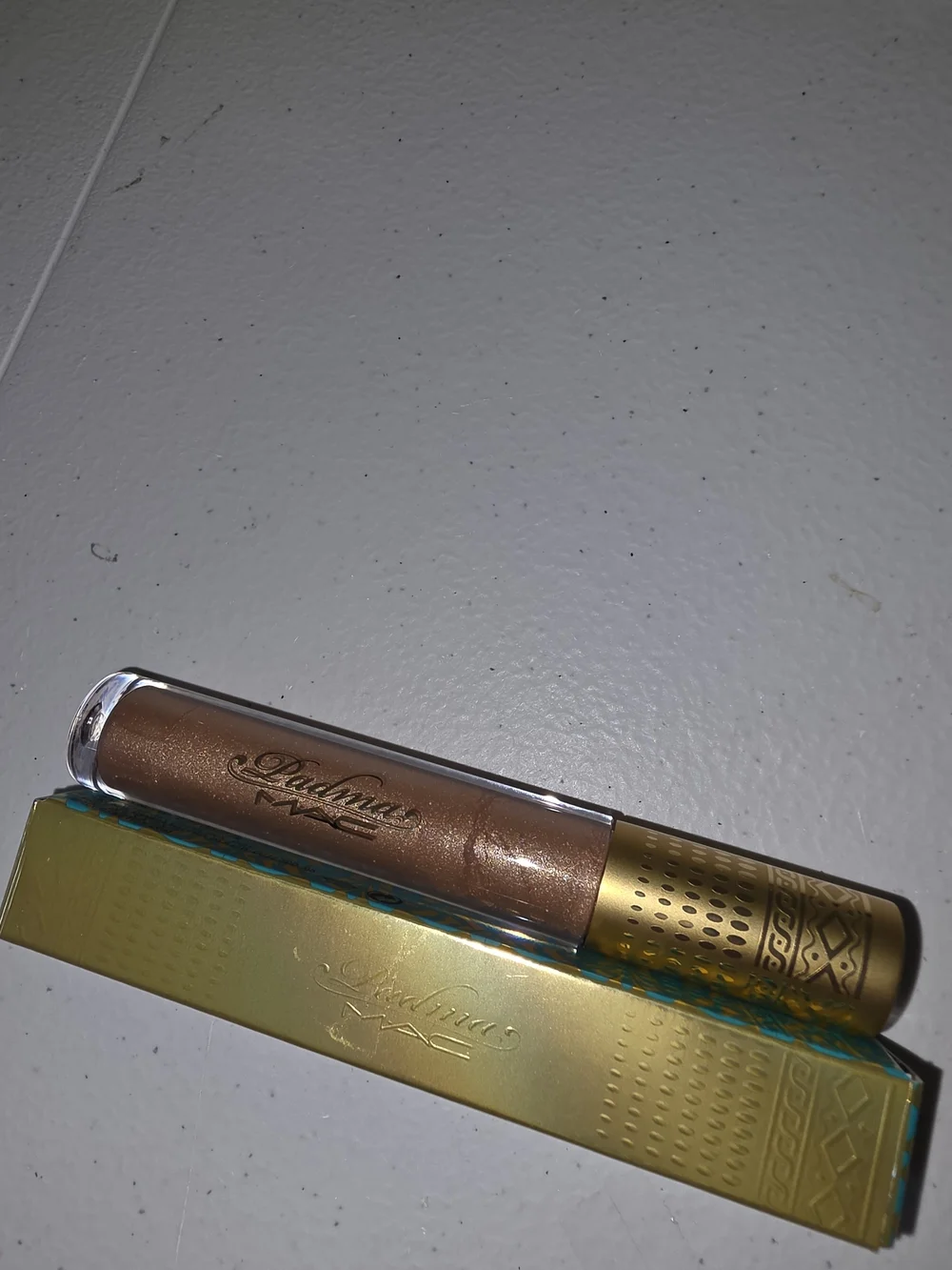 LIMITED EDITION MAC × Padma Lakshmi Cremesheen Glass- 